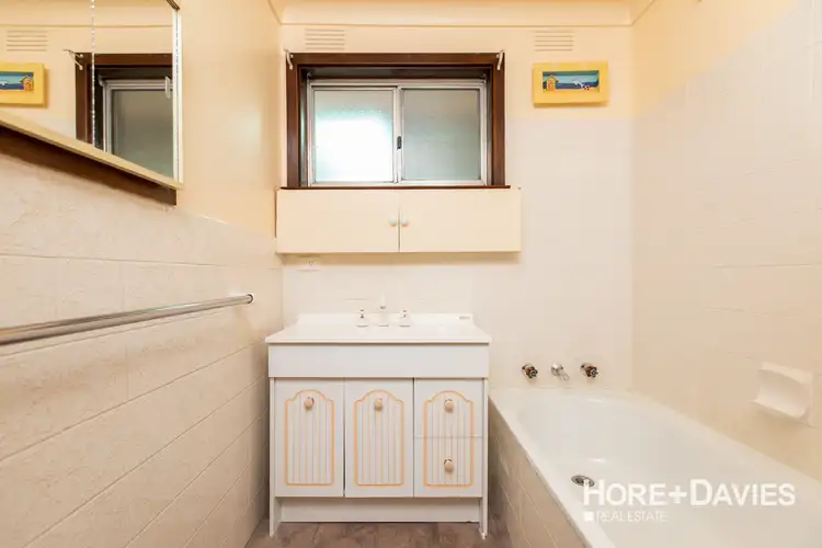 Sixth view of Homely house listing, 10 Geneva Crescent, Lake Albert NSW 2650