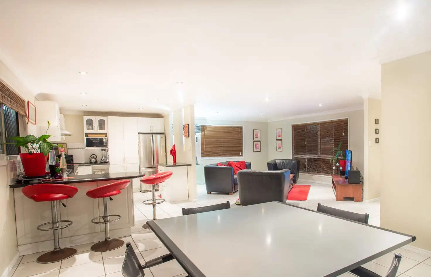 Main view of Homely house listing, 33 Rawlinna Drive, Mermaid Waters QLD 4218