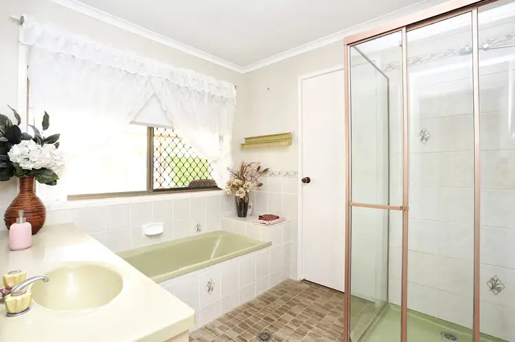 Fourth view of Homely house listing, 1 Swain Court, Cleveland QLD 4163