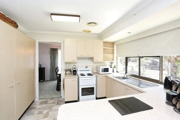 Sixth view of Homely house listing, 1 Swain Court, Cleveland QLD 4163