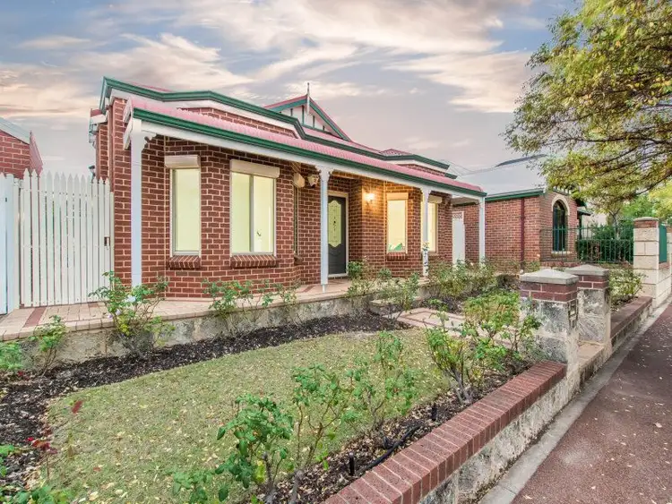 11 The Boardwalk, Ascot WA 6104