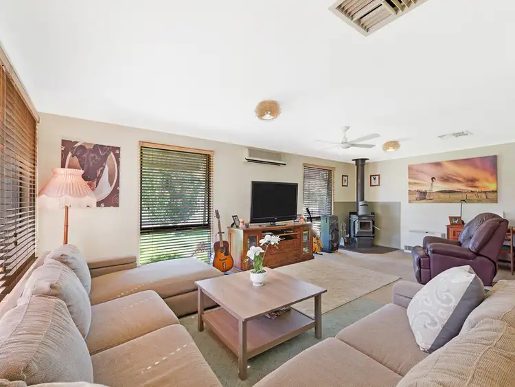 Fifth view of Homely house listing, 3 SUTHERLAND STREET, Broadford VIC 3658