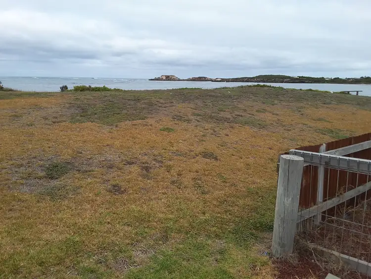 Sixth view of Homely house listing, 8 Gerloff Court, Carpenter Rocks SA 5291