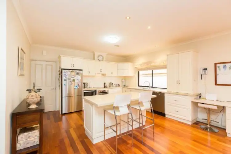 Fifth view of Homely townhouse listing, 2/44 Mardon Drive, Horsham VIC 3400