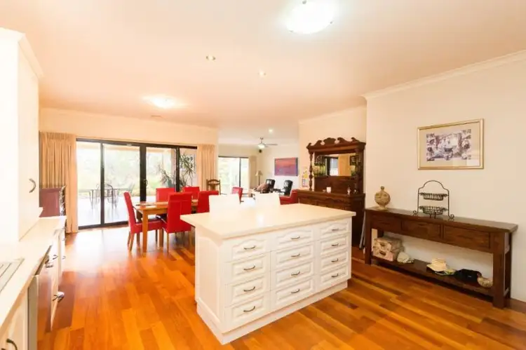 Sixth view of Homely townhouse listing, 2/44 Mardon Drive, Horsham VIC 3400