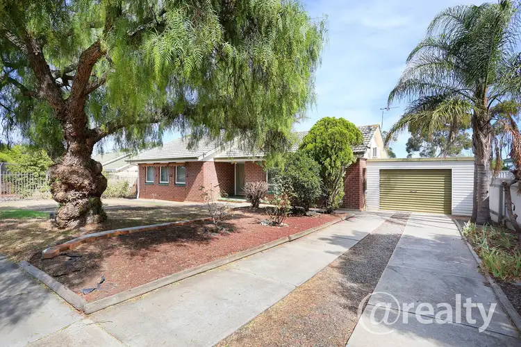 31 Felix Crescent, Morphett Vale SA 5162