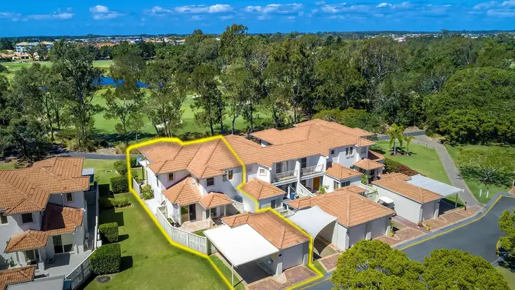 8107 Magnolia Gardens Court, Hope Island QLD 4212