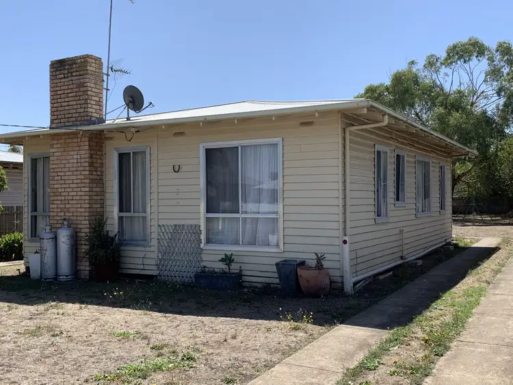 10 Boorook St, Mortlake VIC 3272