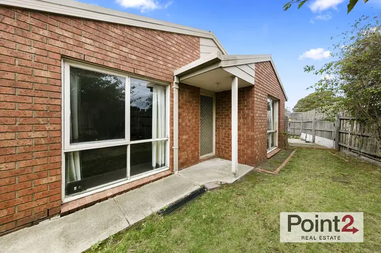 2/12 Leanna Court, Cranbourne West VIC 3977