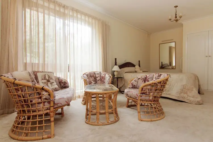 Fourth view of Homely house listing, 5 Halinka Court, Bright VIC 3741