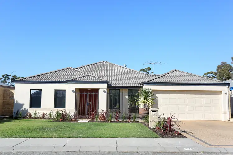 37 Hillwater Promenade, Bennett Springs WA 6063