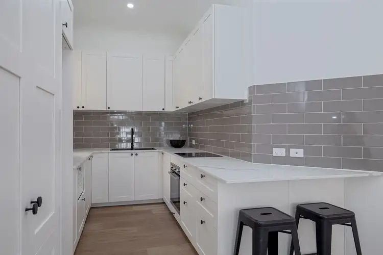 97/152 Palm Meadows Drive, Carrara QLD 4211