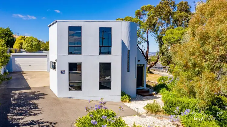 36 Roberts Crescent, Newnham TAS 7248