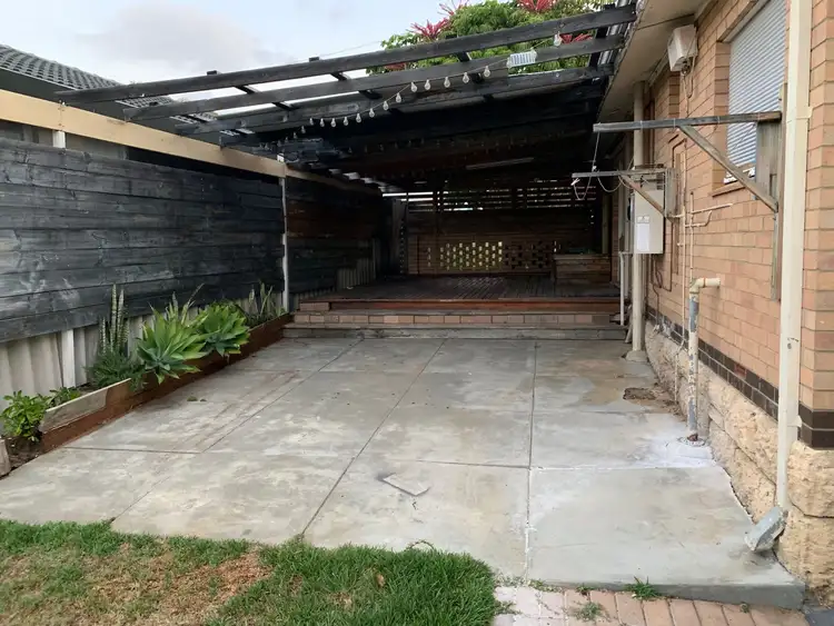 16 Northgate St, Karrinyup WA 6018