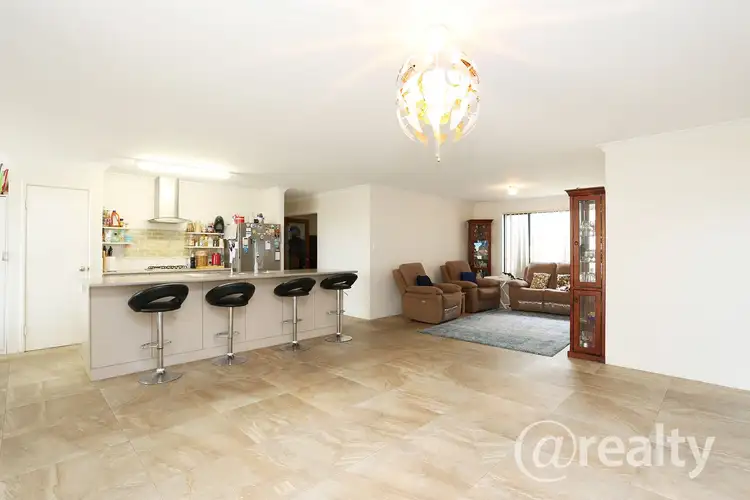 Seventh view of Homely house listing, 2 Scarvaci Rise, Landsdale WA 6065