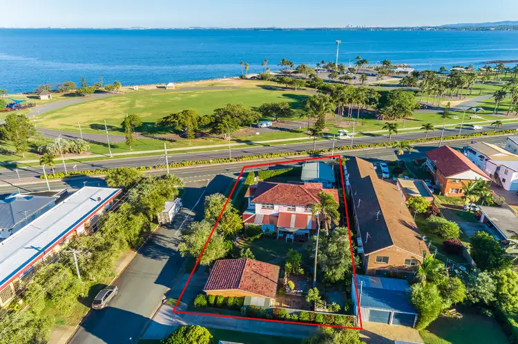 126 Hornibrook Esplanade, Clontarf QLD 4019