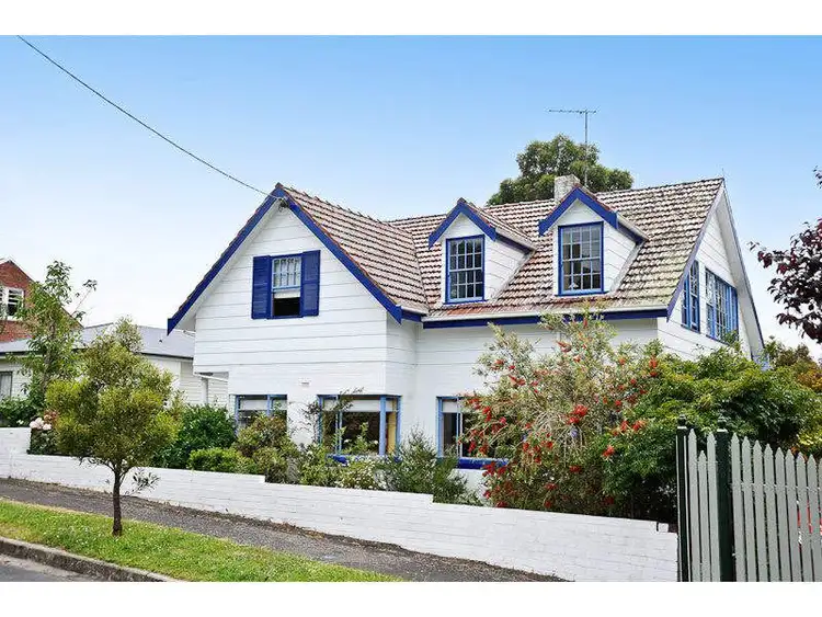 18 Taroona Crescent, Taroona TAS 7053