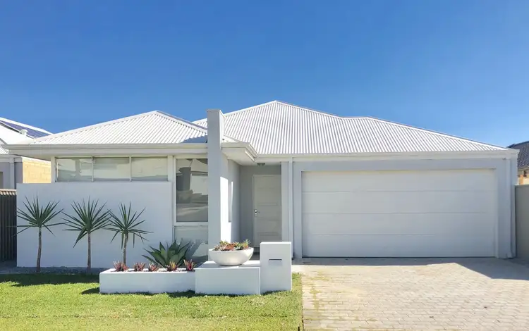 10 Goldfields Loop, Wandi WA 6167