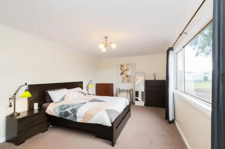 Sixth view of Homely house listing, 4 Fechler Avenue, Horsham VIC 3400