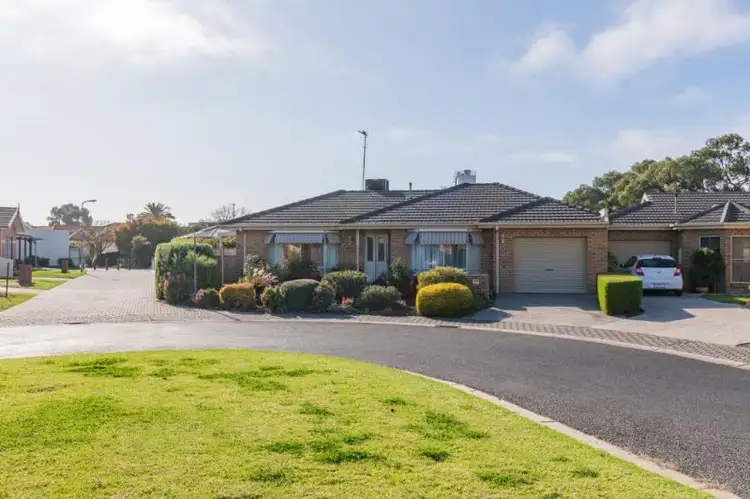 Second view of Homely unit listing, 10 Ashwin Close, Horsham VIC 3400