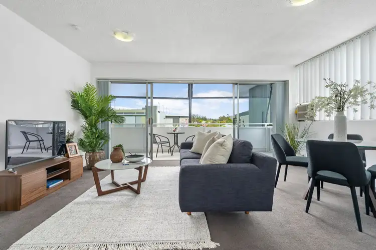 12 Underhill Avenue, Indooroopilly QLD 4068