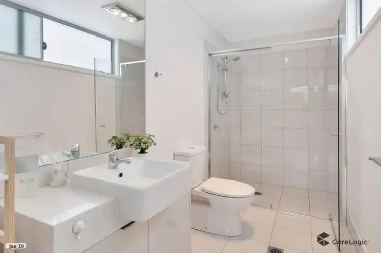 Fourth view of Homely townhouse listing, 38/5074 Emerald Islands Drive, Carrara QLD 4211