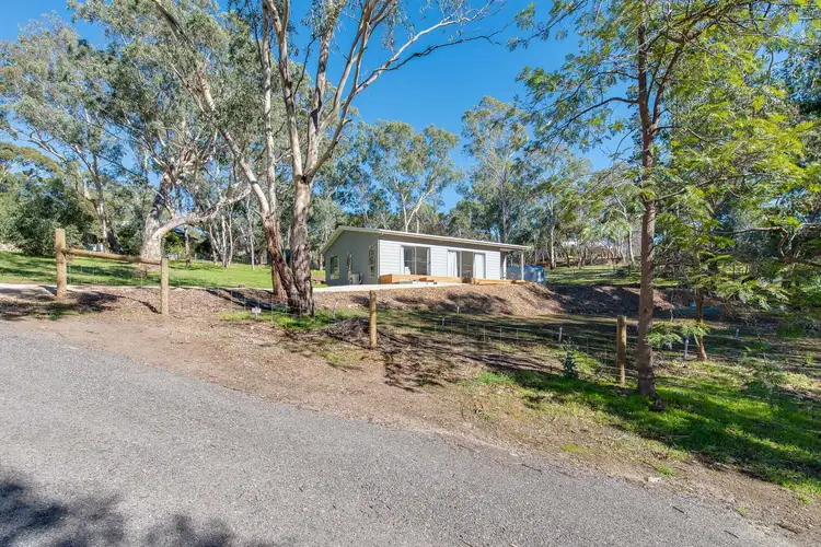 8 Edmonds Street, Macclesfield SA 5153