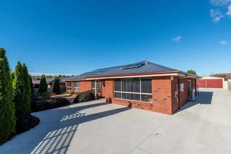 27A Bartlett Grove, Newnham TAS 7248