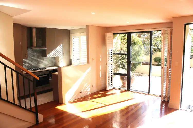 1/2 Armstrong St, Willoughby NSW 2068