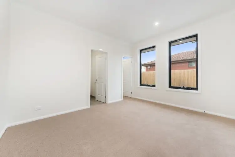 Fifth view of Homely unit listing, U3/27 St Davids Drive, Wantirna VIC 3152