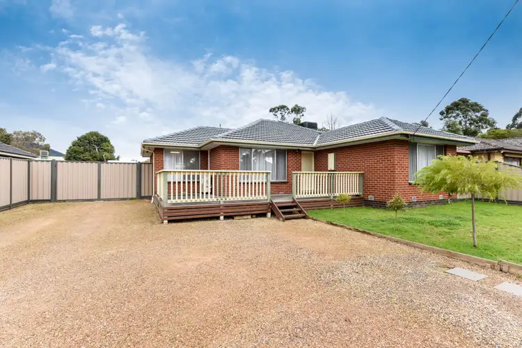 102 Lomond Avenue, Kilsyth VIC 3137