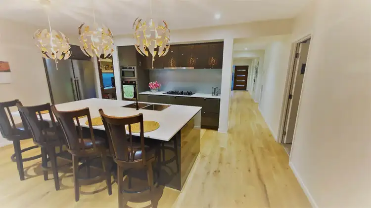Fifth view of Homely house listing, 4 Wendy way, Pakenham VIC 3810