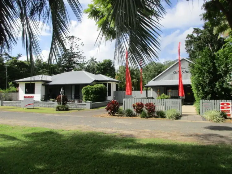 20 Anzac Parade, Finch Hatton QLD 4756
