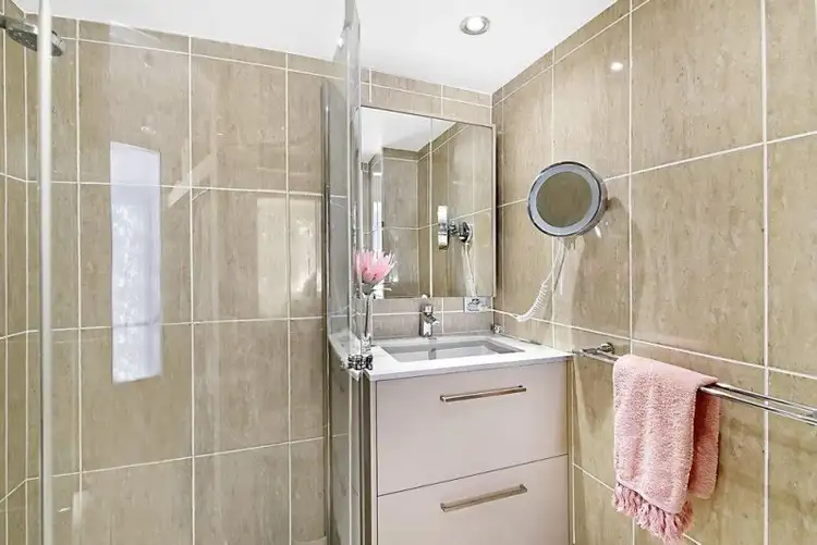 Sixth view of Homely apartment listing, 11/22 Armrick Avenue, Broadbeach QLD 4218