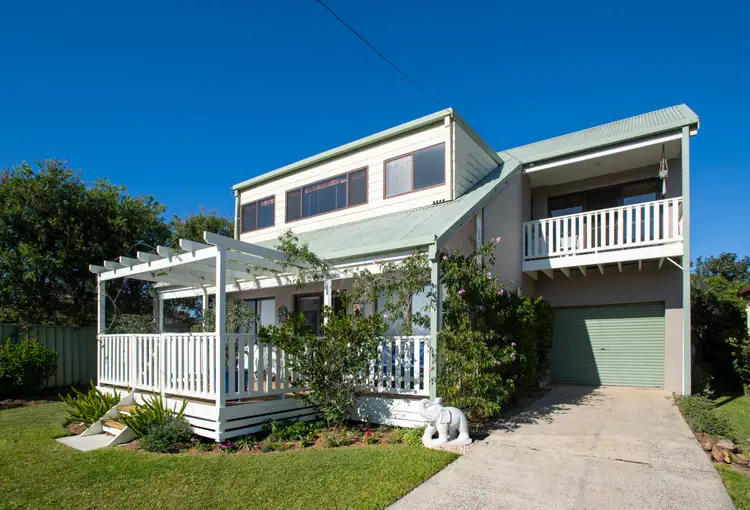 41 Ryan Crescent, Woolgoolga NSW 2456