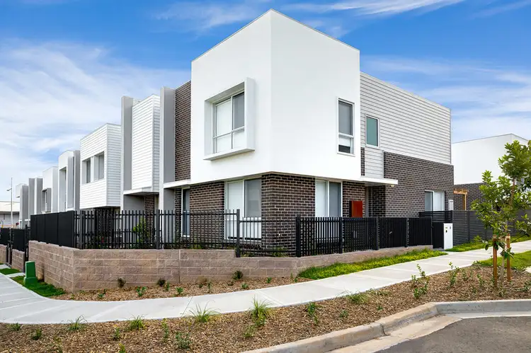 11 Kanooka Street