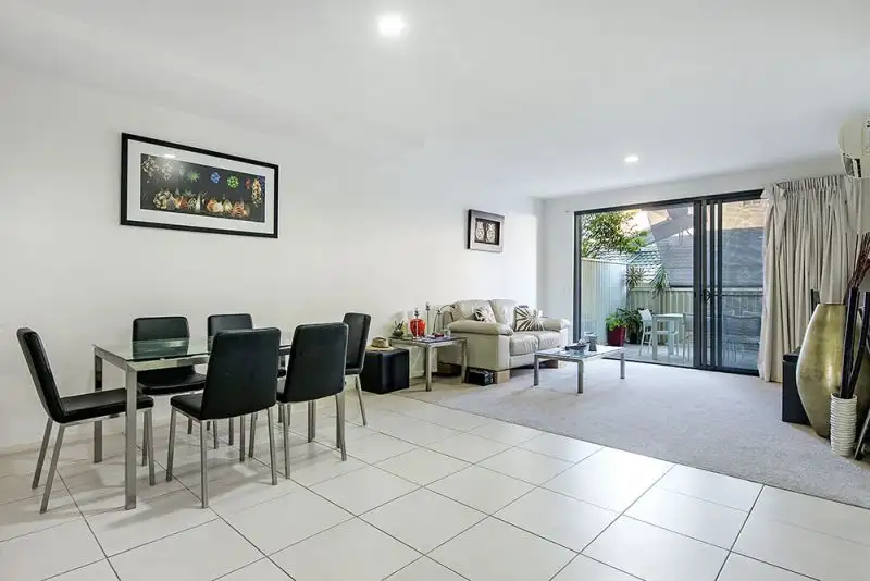 Main view of Homely apartment listing, 2/8 - 10 Victor Avenue, Paradise Point QLD 4216