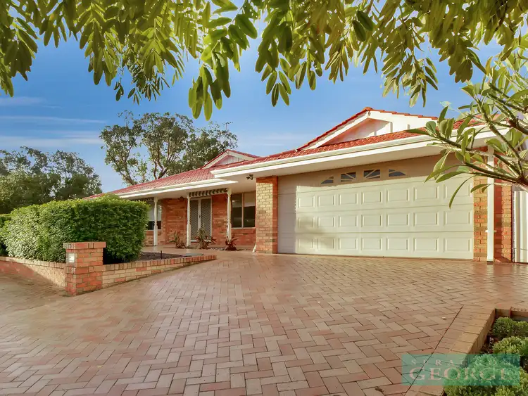10 Betula Court, Woodvale WA 6026