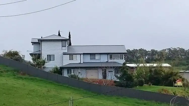 168 Shearwater Drive, Lake Heights NSW 2502
