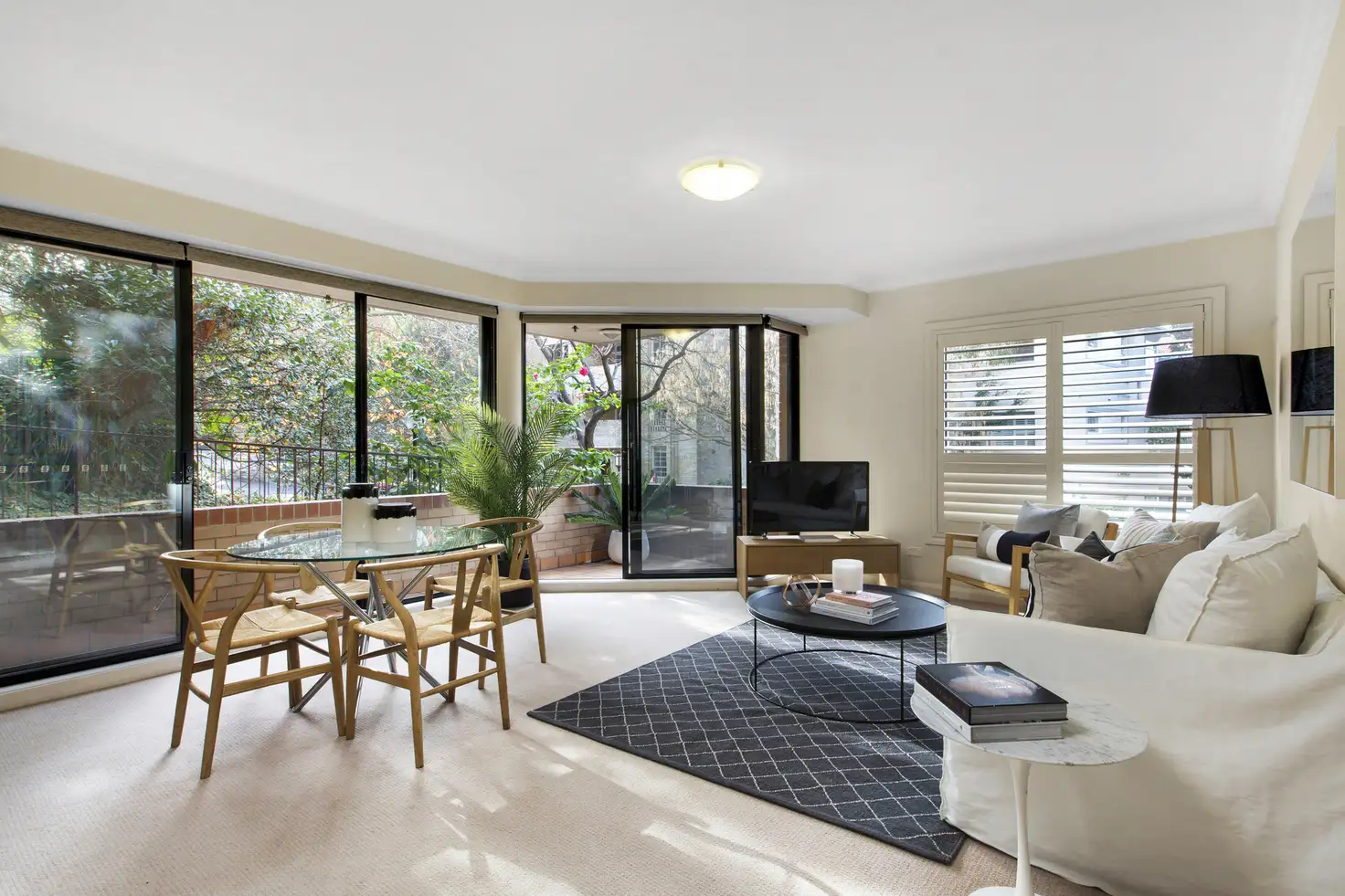 Main view of Homely apartment listing, 1/37 Roslyn Gardens, Elizabeth Bay NSW 2011