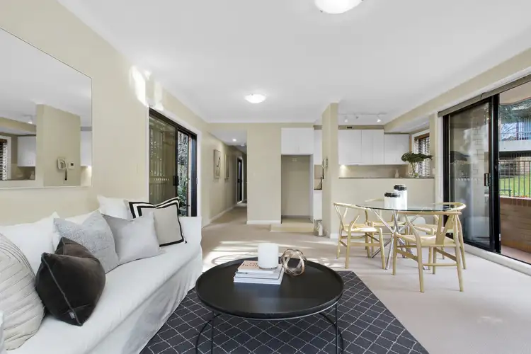 Fourth view of Homely apartment listing, 1/37 Roslyn Gardens, Elizabeth Bay NSW 2011