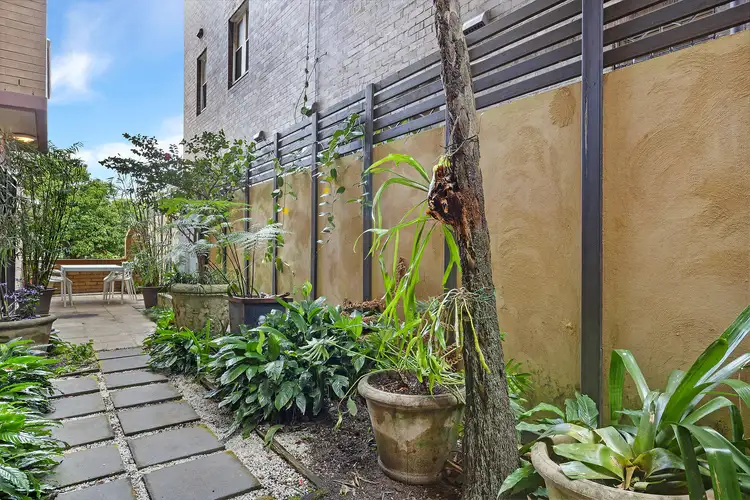 Fifth view of Homely apartment listing, 1/37 Roslyn Gardens, Elizabeth Bay NSW 2011