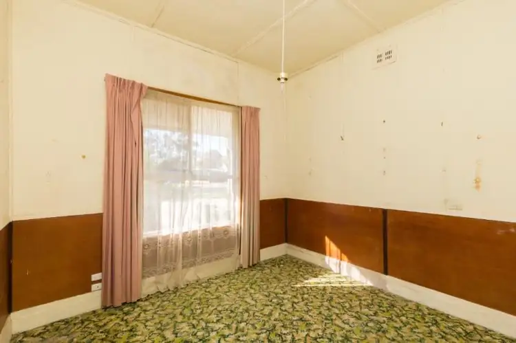 Sixth view of Homely house listing, 1 Gertrude Street, Horsham VIC 3400