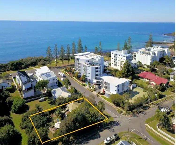 6 Clarke Street, Bargara QLD 4670