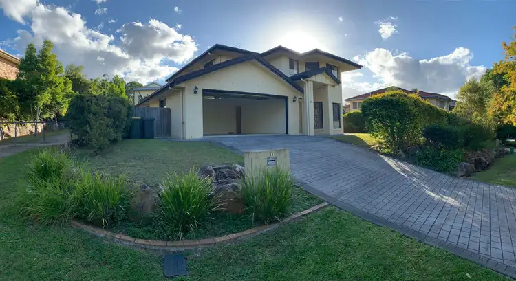 11 Hogan Place, Seventeen Mile Rocks QLD 4073