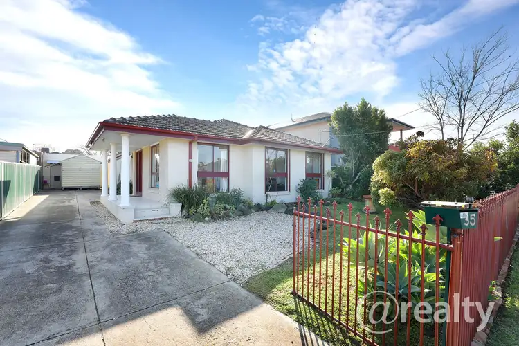 35 Stenson Road, Kealba VIC 3021