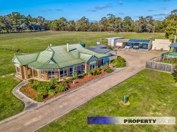 11 Thompsons Road, Newborough VIC 3825