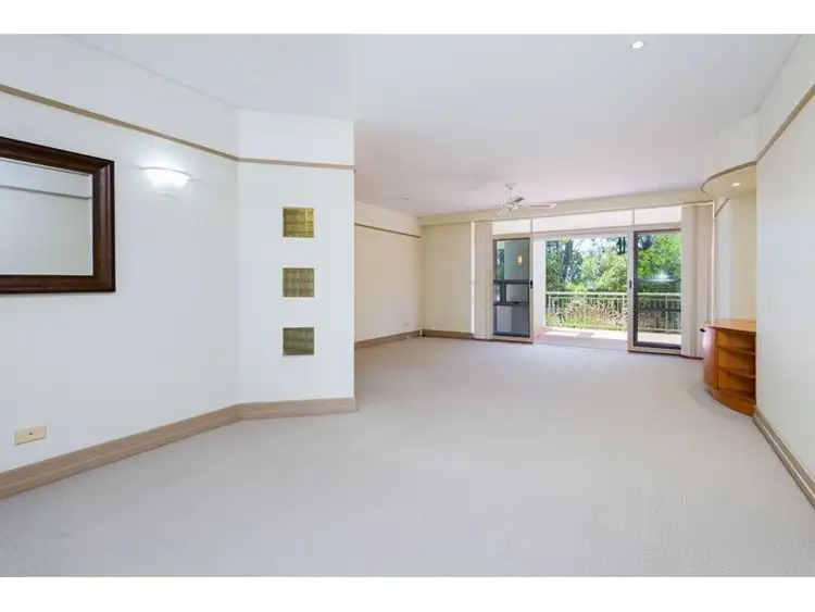 Fifth view of Homely unit listing, 76 Chichester Drive, Arundel QLD 4214