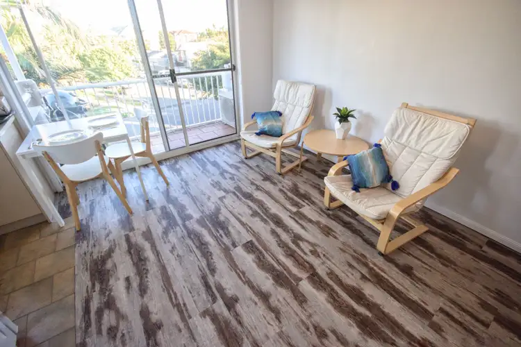 Second view of Homely unit listing, 17/7-11 Illawong St, Chevron Island QLD 4217