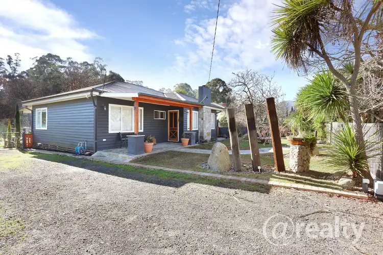 37 Farnham Road, Healesville VIC 3777